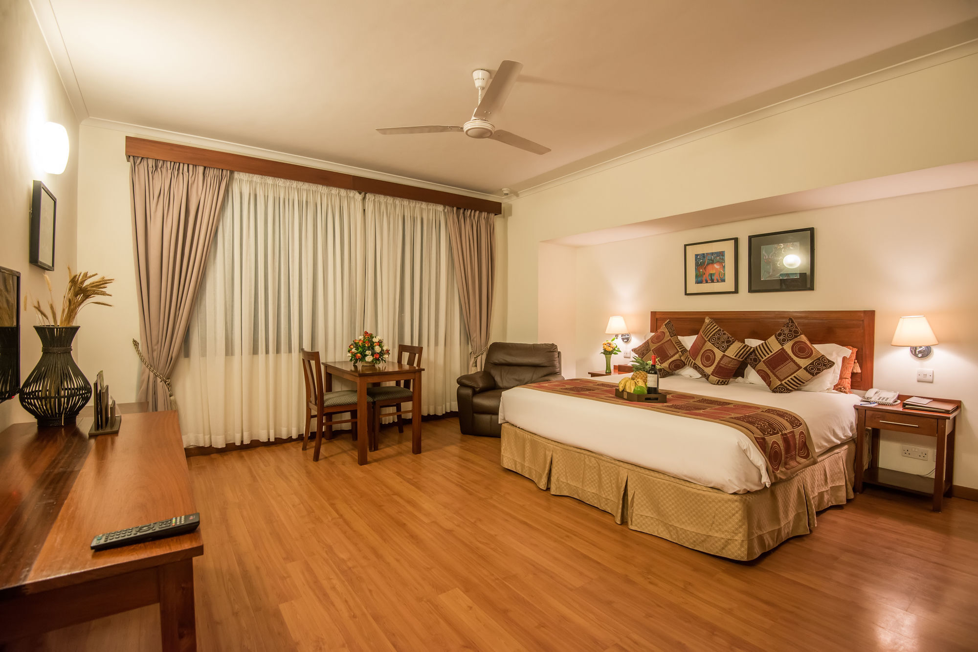 Sea Cliff Court Hotel & Luxury Apartments Dar es Salaam Eksteriør billede